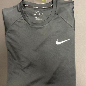 Nike M Black